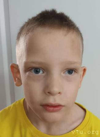 Максимилиан ждет родителей. Лен.область.2017гр - image.jpg