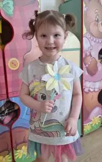 София - b9y6e-1f40.webp