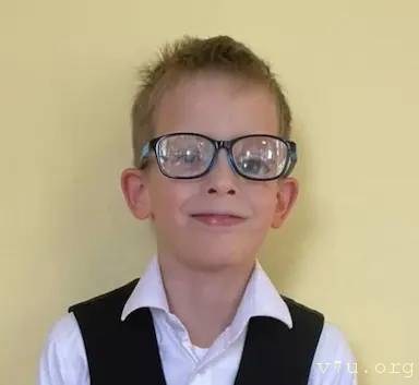 Максимилиан ждет родителей. Лен.область.2017гр - image.jpg