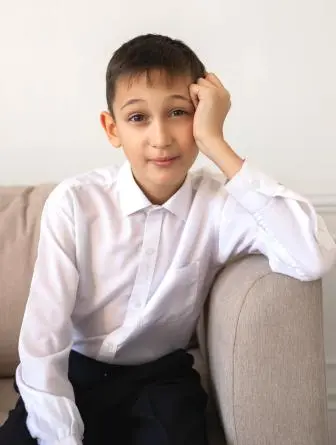 Артём - auoa2-q6dl.webp