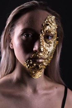 Ну  вот  не  пойму  старая  что тут  красивого??