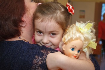 Малыши из Томска - объятие.jpg