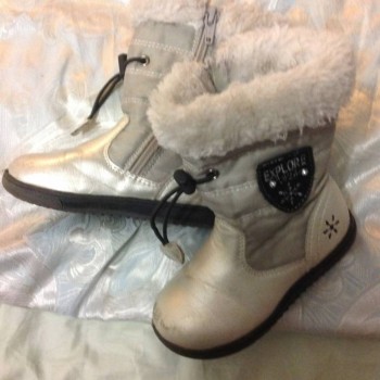 Продам обувь 23-24 рр для девочки - 14593149_1115447351857398_295538659_n.jpg