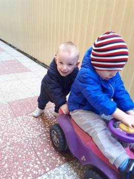 Солнечного настроения тем, кто ищет своих детей  - nVcuezpytQg.jpg