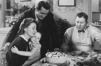 Кадр из фильма "Грошовая серенада"