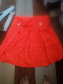 Легкая, тонкая, маловата. Не хлопок. Ткань дешевенькая.