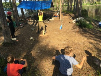 Рубить дрова...