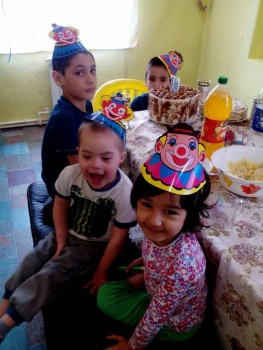 Солнечного настроения тем, кто ищет своих детей  - день рождения2.jpg