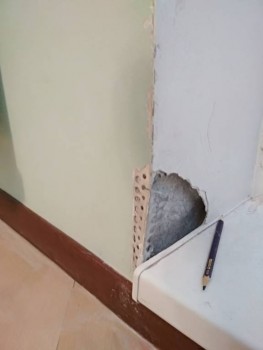 3 своих иду за подростком - смартфон 208.jpg