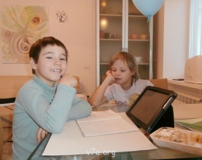 "Ну, ты скоро там? Писатель, блин..."