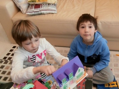 Вернулась наша подруга, ох, Димас по ней соскучился...