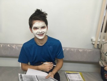 Расширяем кругозор у косметолога)))