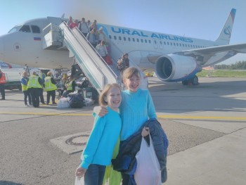 Солнечного настроения тем, кто ищет своих детей  - moi-devochki.jpg