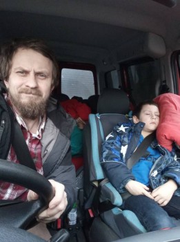  мальчика хотите?  - oYK-AT93ECM[1].jpg