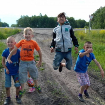 Солнечного настроения тем, кто ищет своих детей  - 103369077_272763443963922_8777592943548793942_o.jpg