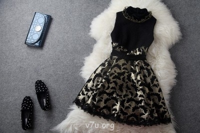 синее с чёрным