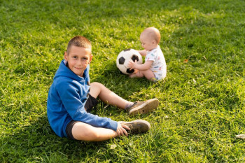  мальчика хотите?  - Lt17UwgGOro[1].jpg