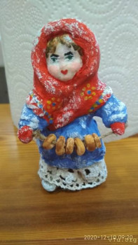 взмерзшая чернобровка, которой ужас как уже надоело бубликами торговать)))))