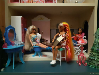 Первый этаж.