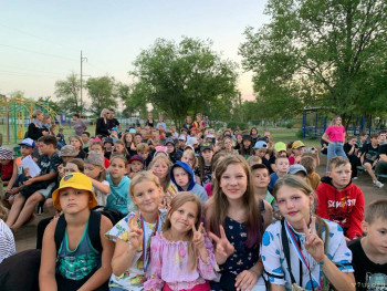 Завтра отмечаем годовщину Дня Аиста - QeX0KaFYQY8.jpg