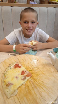 День рождения Ислама и азалины отметили в детском развлекательном центре. Ну и кафе, естественно))