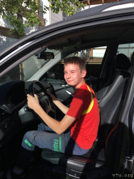 Саша у нас летом