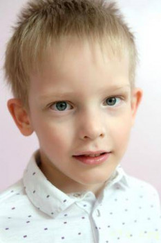 Максимилиан ждет родителей. Лен.область.2017гр - image.jpg