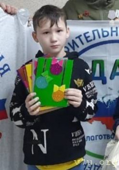 Ребенок ждёт когда сидевший родственник заберёт его домой - IMG_20250405_232831.jpg