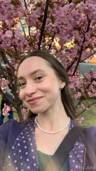 ТАМ  ВОВСЮ  ВЕСНА  БУШУЕТ  ВСЕ ЦВЕТЕТ