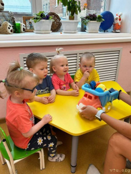 Четверо малышей - старшей 4 года - image.jpg