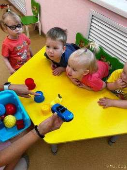 Четверо малышей - старшей 4 года - image.jpg