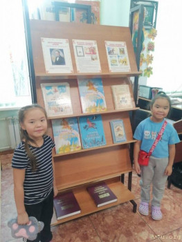 Октябрина, Дарина, и Александр, Магаданская область - iwP9KGiNhiV-QOUIfAhZMh3sFp8r-IMAu2_Ev0QQvrJDvt6GeIc5fRLDCquuilf_EauOJDrHCPR5Bf_SSyJ3d9t3.jpg