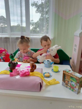 Анна и 2В - почтиТройняшки. Смоленская - image.jpg