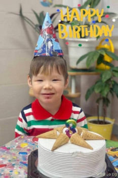 Почти двойняшки Богдан и Алёнка Санкт-Петербург  - image.jpg