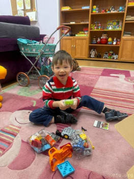 Почти двойняшки Богдан и Алёнка Санкт-Петербург  - image.jpg