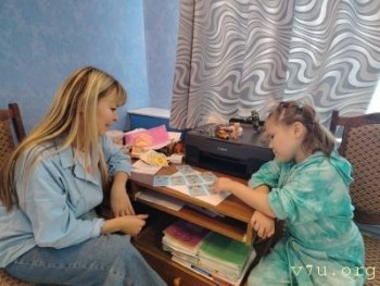 Отличница, красавица - улыбчивая Анечка, несколько месяцев в дд - image.jpg