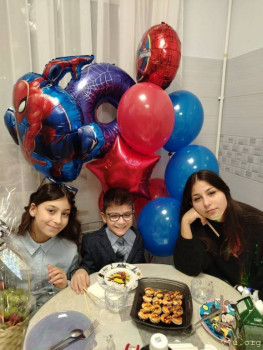 Чудо-малыш из Питера. И две сестры - image.jpg