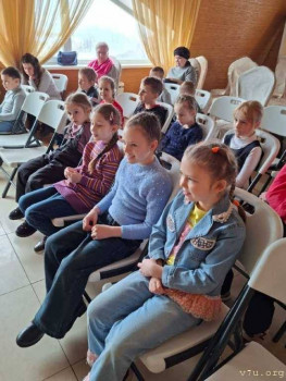 В полосатом