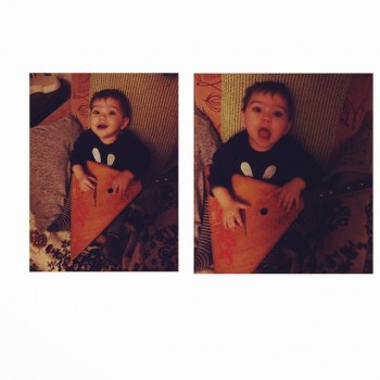 Играет и поёт)