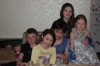 ДЕНЬ РОЖДЕНИЕ ЗАМИРЫ 9 АПРЕЛЯ<br />На день рождение Жанны так и не получилось сделать снимков,потому как много было гостей,за хлопотами и не успела на снимать