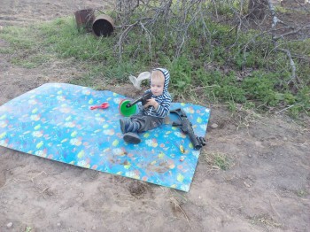 Оружие! Обнаружили и ликвидировали стратегические запасы старших братьев.