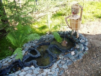 Писающий мальчик (вариант 1). К сожалению его уже нет в живых, пес Грей постарался.