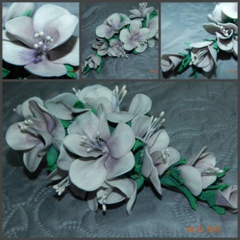 Заколка из фоамирана.