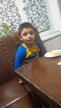 Пиццу вдвоем пекли с утра, пока вся семья еще спала))