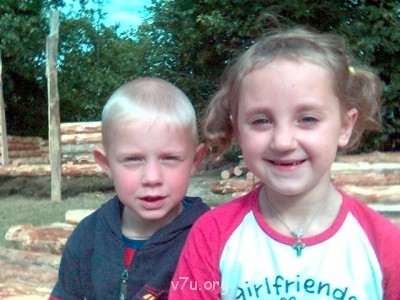 8 мес. как в семье, на отдыхе летом.