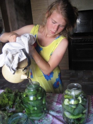 У нас все заготовки делают со мной старшие дети.