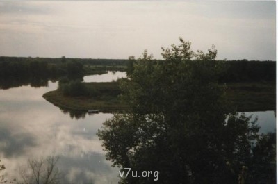 И вновь Чапаевка. Над этим изгибом расположен наш поселок.