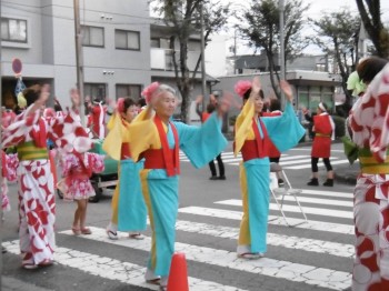 Вот этой  красивой  стройной женщине  97  лет