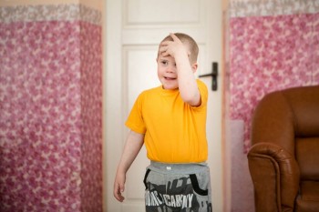 Нужны вещи для Детского дома - Ваня удивляется.jpg