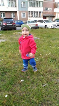 Солнечного настроения тем, кто ищет своих детей  - гуляем во дворе.jpg